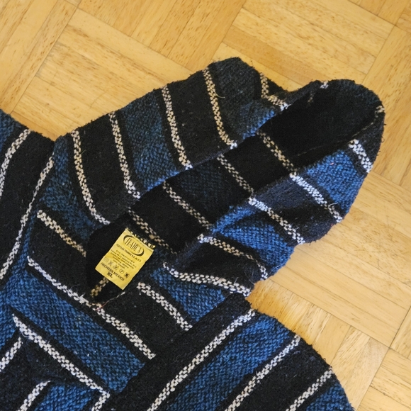 Vintage Frank’s Textile Mexican Baja Hoodie XL 100% Acrylic - Picture 12 of 12